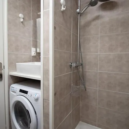 Rodella By Pom, Centre Port, Climatisation *